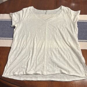 Z Supply loose fitted topping top
v neck
size large 
cream color